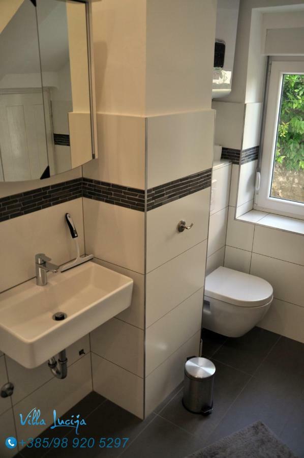 Rooms Villa Lucija Kraljevica Eksteriør bilde